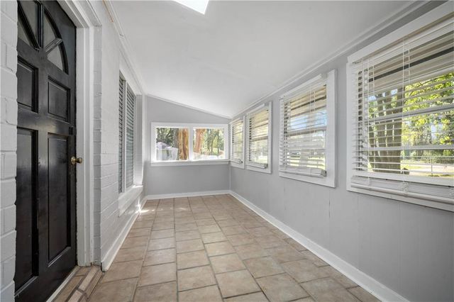 2214 S Hillwood Drive, Mobile, AL 36605