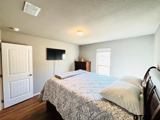 211 Private Road 6292, Mineola, TX 75773