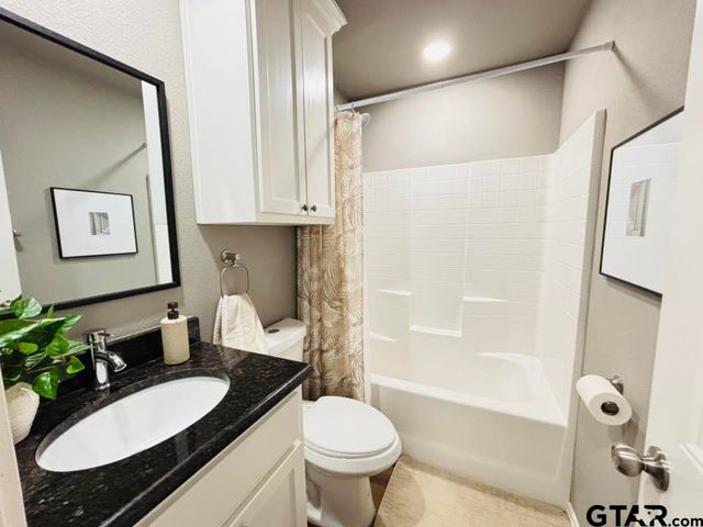 211 Private Road 6292, Mineola, TX 75773