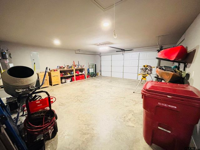 211 Private Road 6292, Mineola, TX 75773