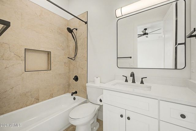 3229 E ROMA Avenue, Phoenix, AZ 85018