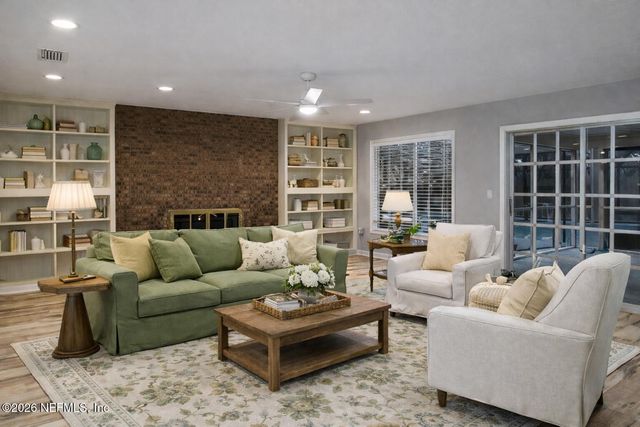 28175 HAMMOCK Road, Hilliard, FL 32046