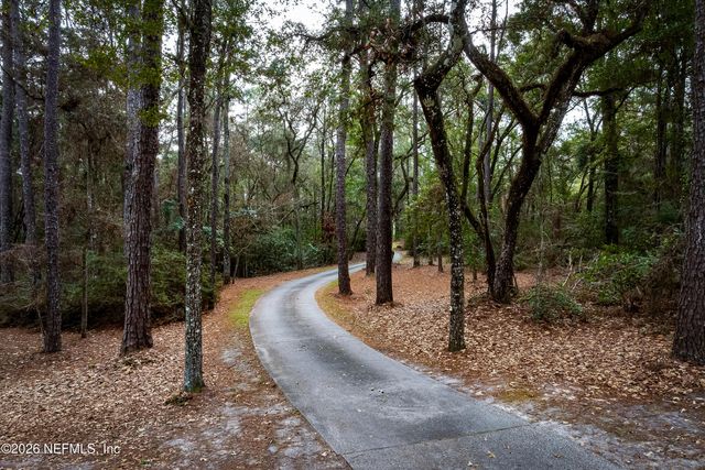 28175 HAMMOCK Road, Hilliard, FL 32046