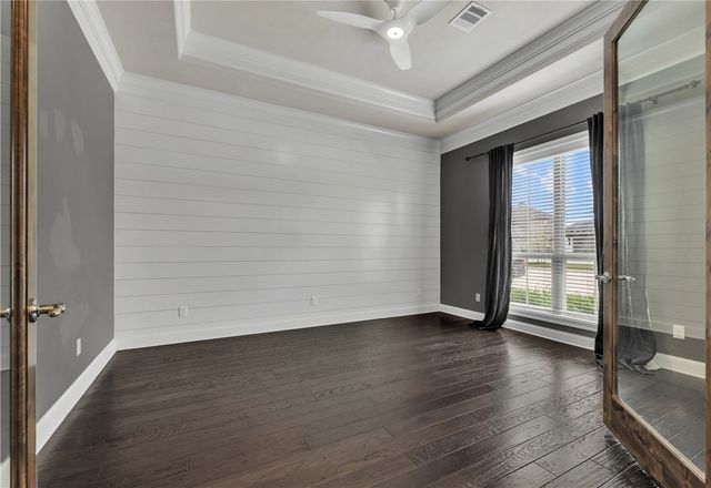 5201 Flint Hills Drive, College Station, TX 77845
