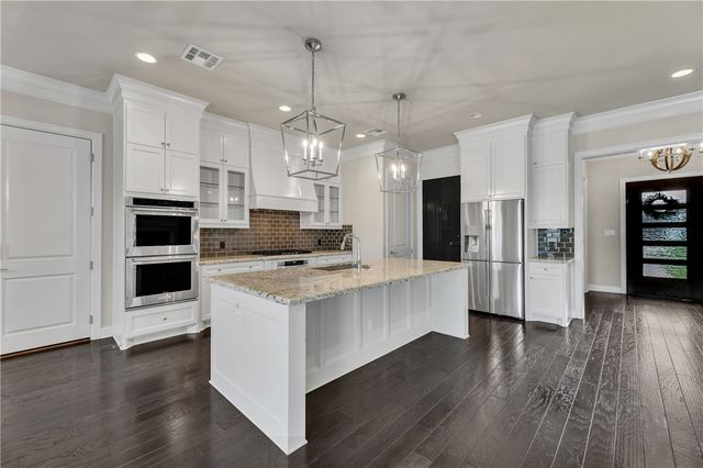 5201 Flint Hills Drive, College Station, TX 77845