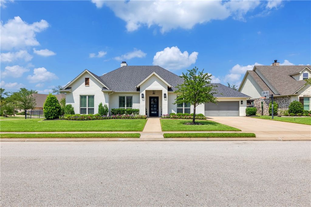 5201 Flint Hills Drive, College Station, TX 77845