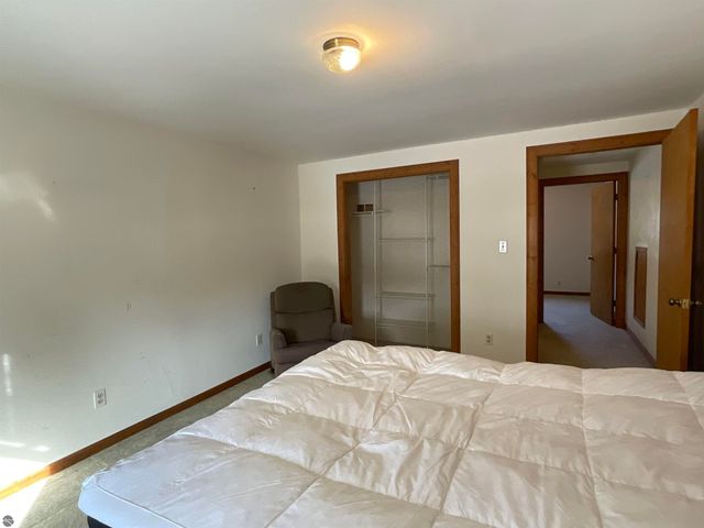 5731 M 72, Kalkaska, MI 49646