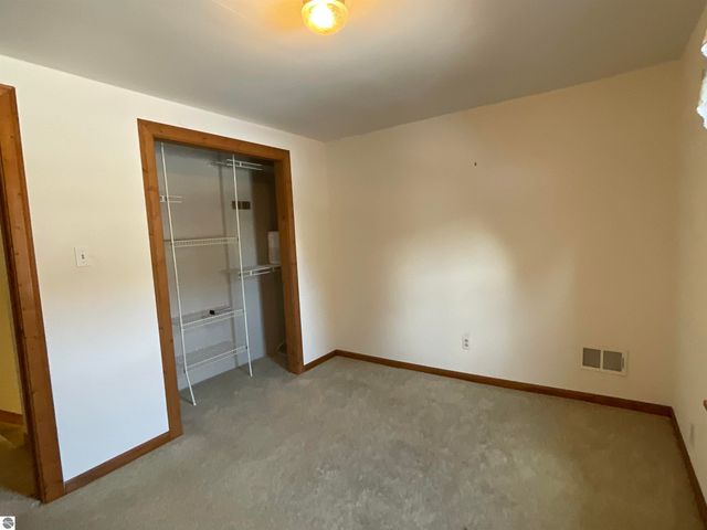 5731 M 72, Kalkaska, MI 49646