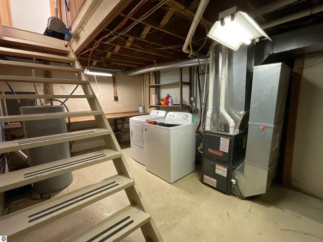 5731 M 72, Kalkaska, MI 49646