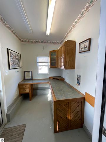 5731 M 72, Kalkaska, MI 49646