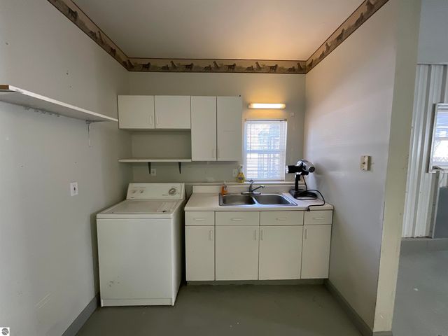 5731 M 72, Kalkaska, MI 49646