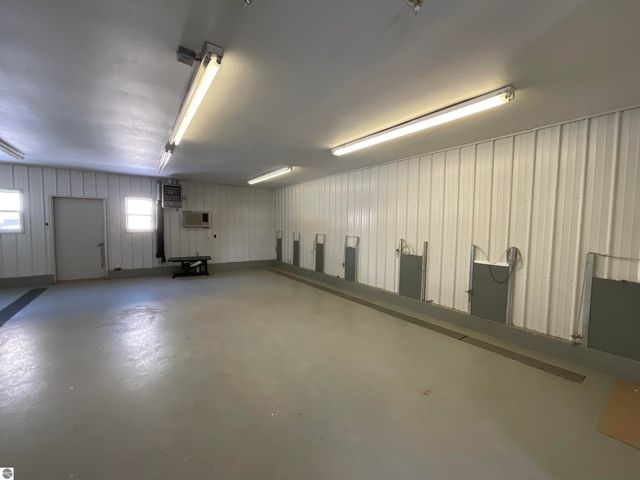 5731 M 72, Kalkaska, MI 49646