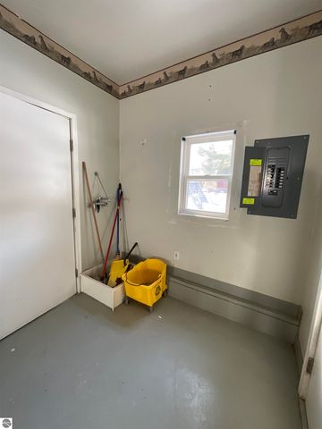 5731 M 72, Kalkaska, MI 49646