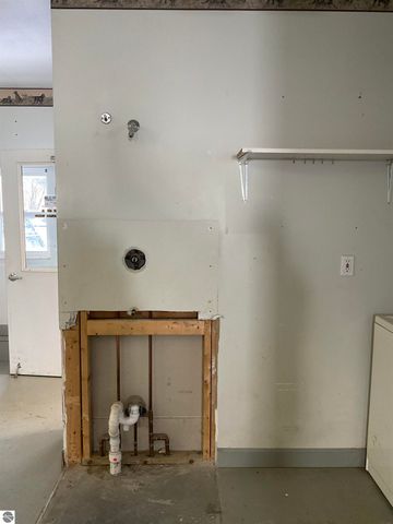 5731 M 72, Kalkaska, MI 49646