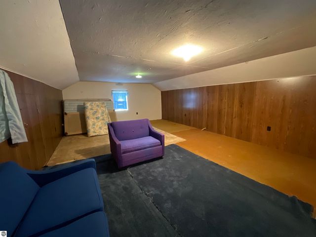 5731 M 72, Kalkaska, MI 49646