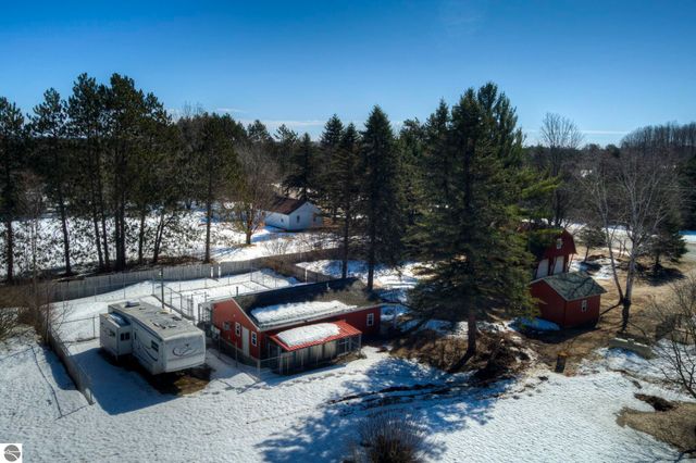 5731 M 72, Kalkaska, MI 49646