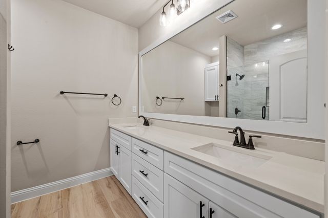 178 Briar Patch Road, Boyd, TX 76023