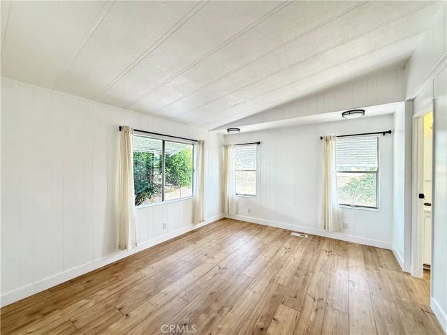 3595 Santa Fe 213, Long Beach, CA 90810