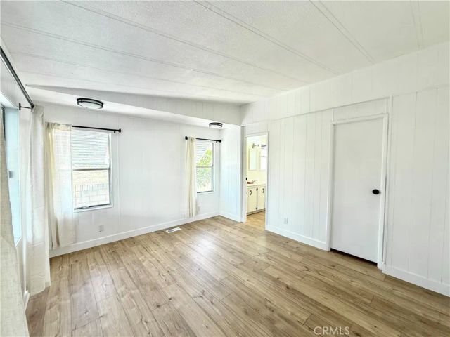 3595 Santa Fe 213, Long Beach, CA 90810