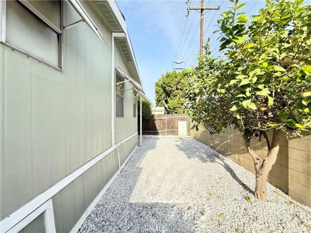 3595 Santa Fe 213, Long Beach, CA 90810