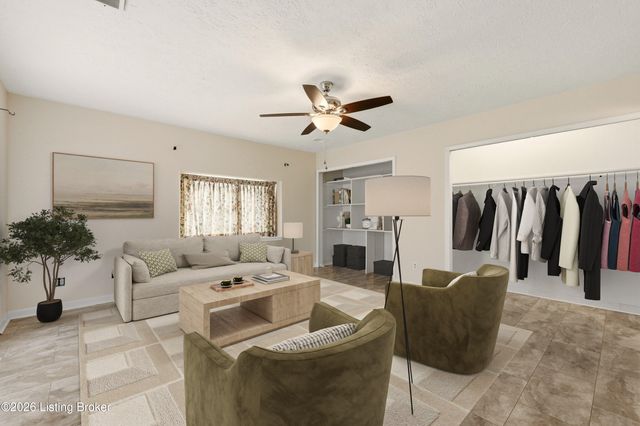 203 Lesane Ct, Louisville, KY 40214