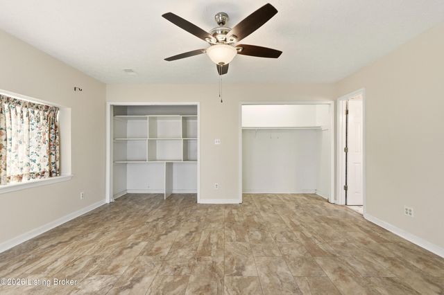 203 Lesane Ct, Louisville, KY 40214