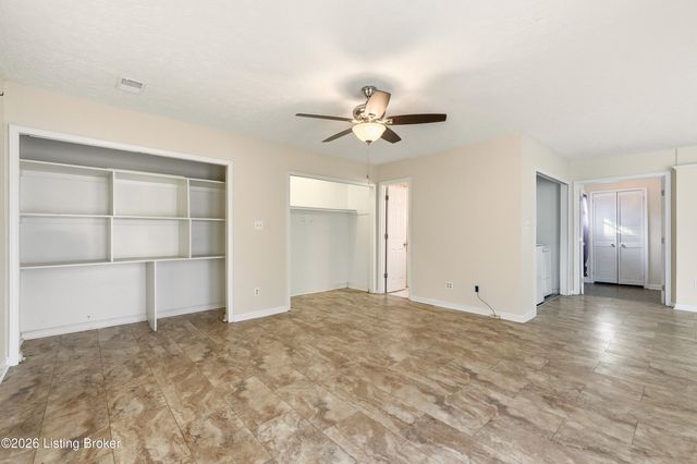 203 Lesane Ct, Louisville, KY 40214