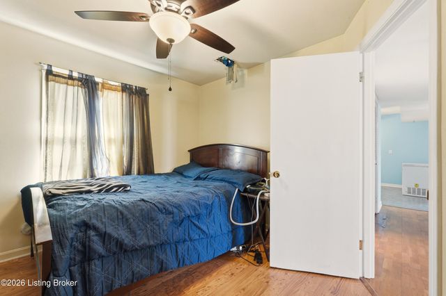 203 Lesane Ct, Louisville, KY 40214