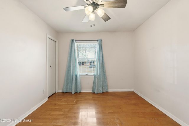 203 Lesane Ct, Louisville, KY 40214