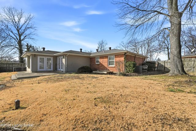 203 Lesane Ct, Louisville, KY 40214