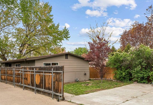 3840 N Jackie Ln, Boise, ID 83704