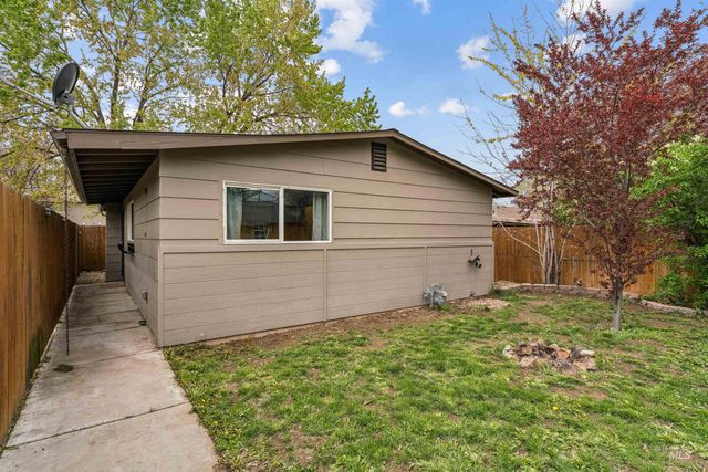 3840 N Jackie Ln, Boise, ID 83704