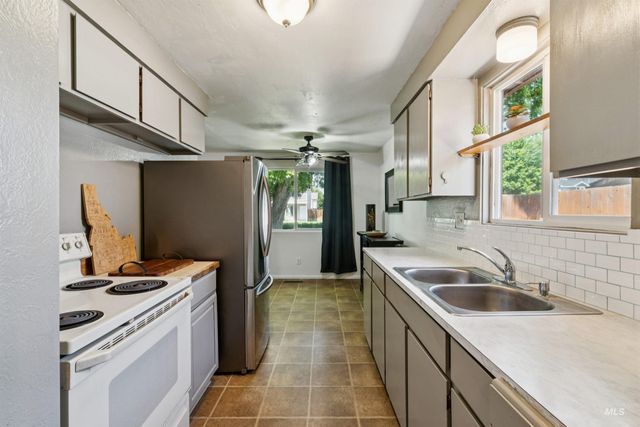 3840 N Jackie Ln, Boise, ID 83704