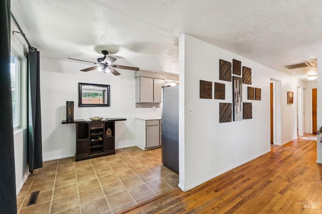 3840 N Jackie Ln, Boise, ID 83704