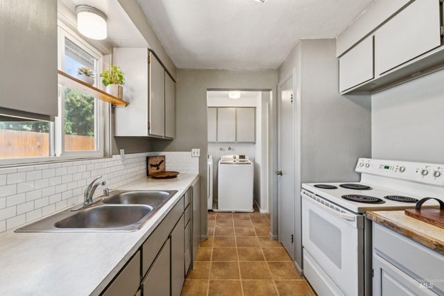 3840 N Jackie Ln, Boise, ID 83704