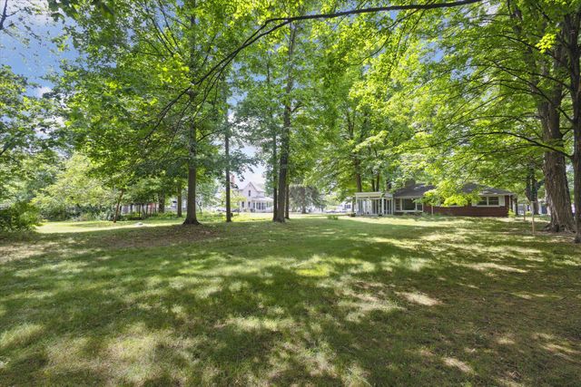 413 S St Joseph Avenue, Niles, MI 49120