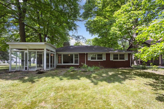 413 S St Joseph Avenue, Niles, MI 49120