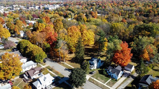 413 S St Joseph Avenue, Niles, MI 49120