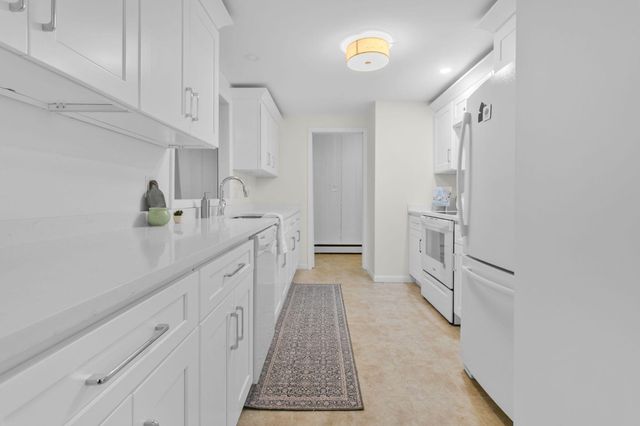 413 S St Joseph Avenue, Niles, MI 49120