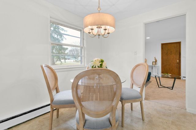 413 S St Joseph Avenue, Niles, MI 49120