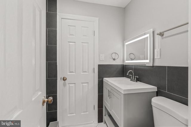 12 HOLBROOK LN, Willingboro, NJ 08046