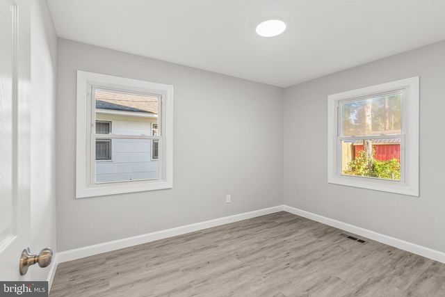 12 HOLBROOK LN, Willingboro, NJ 08046