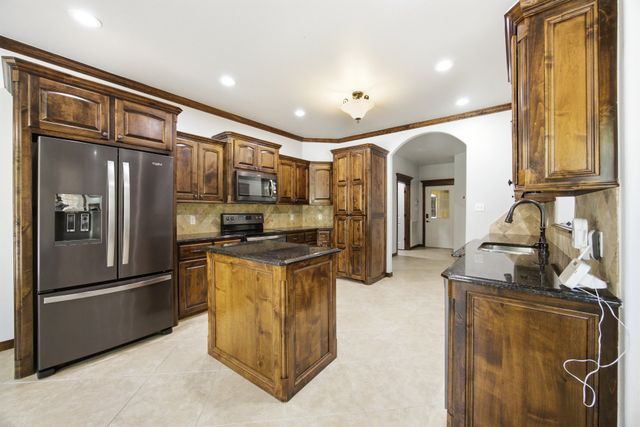 100 Liberty Circle, Mcalester, OK 74501