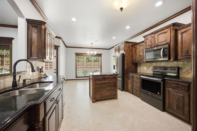 100 Liberty Circle, Mcalester, OK 74501