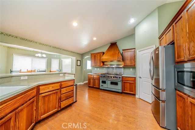 10636 Larch, Oak Hills, CA 92344