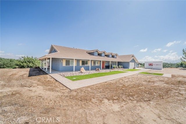 10636 Larch, Oak Hills, CA 92344