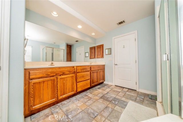 10636 Larch, Oak Hills, CA 92344