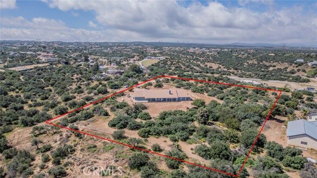 10636 Larch, Oak Hills, CA 92344