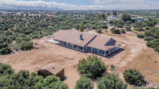 10636 Larch, Oak Hills, CA 92344