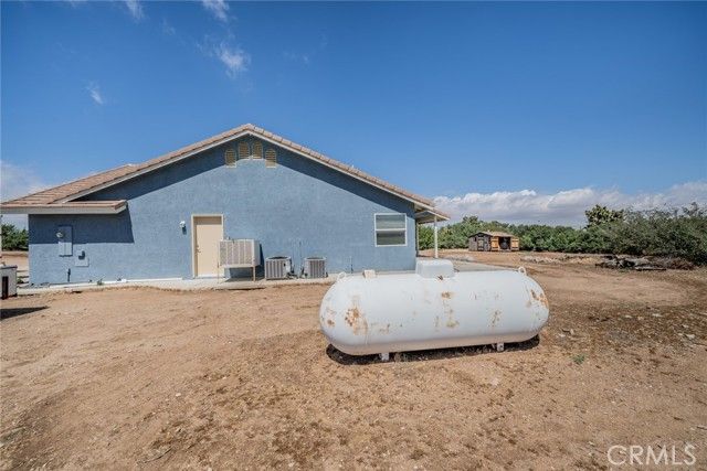 10636 Larch, Oak Hills, CA 92344